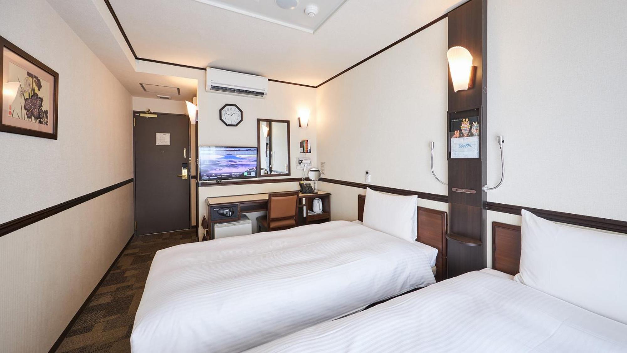 Toyoko Inn Kintetsu Yokkaichi eki Kita guchi Værelse billede