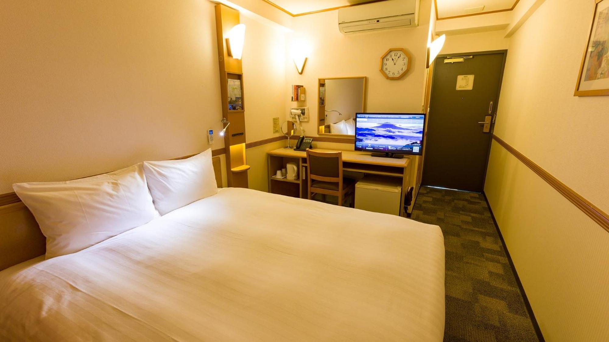 Toyoko Inn Kintetsu Yokkaichi eki Kita guchi Værelse billede
